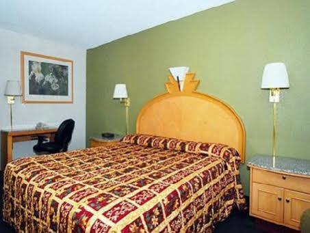 Americas Best Value Inn Salina Zewnętrze zdjęcie